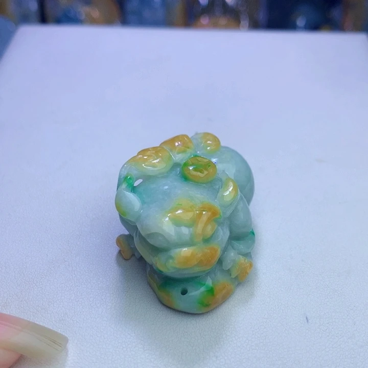 颈饰未镶嵌翡翠蟾