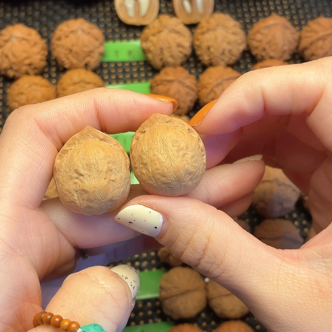 文玩核桃吊坠27尺全品小佛肚元宝00018