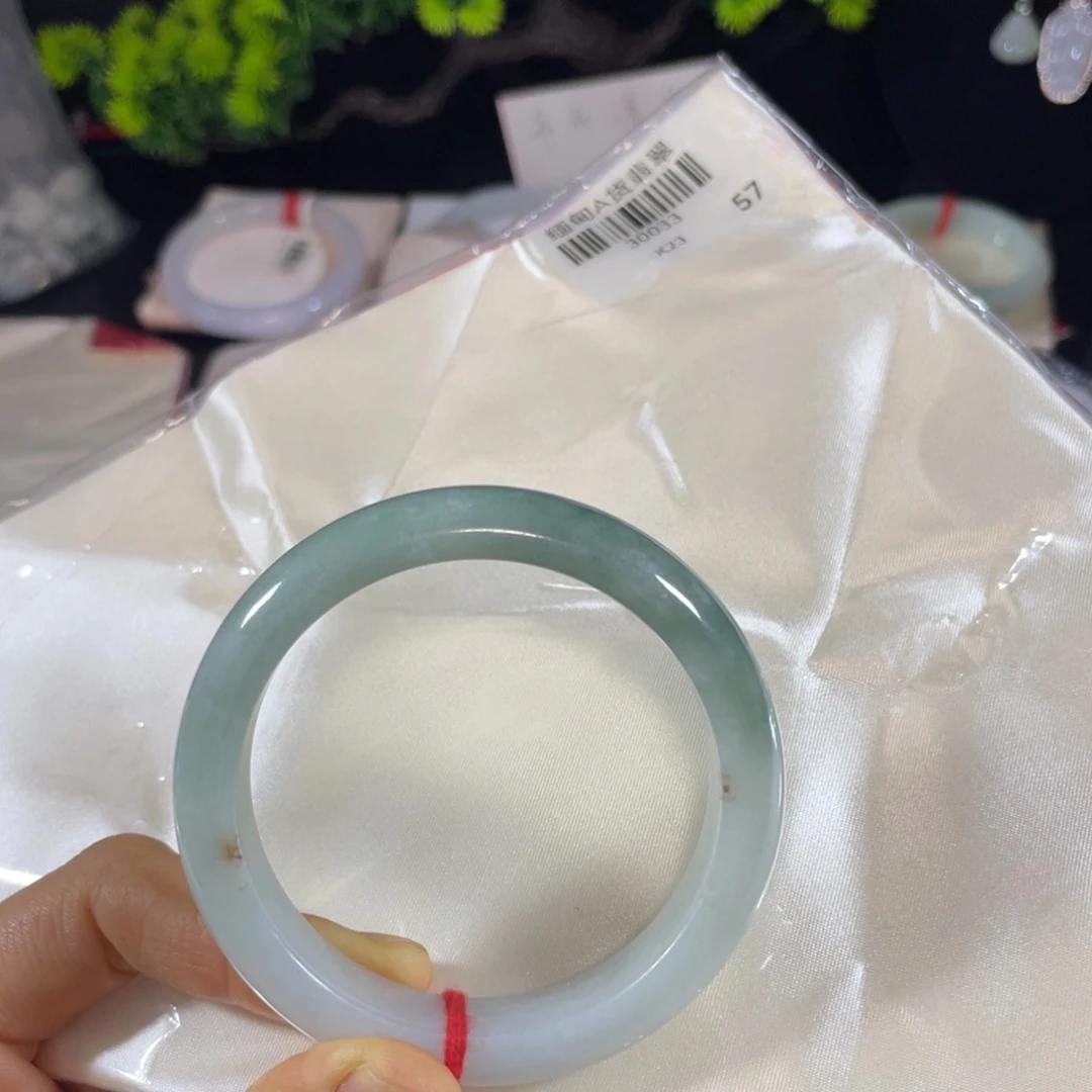 未镶嵌手镯翡翠天然翡翠手镯