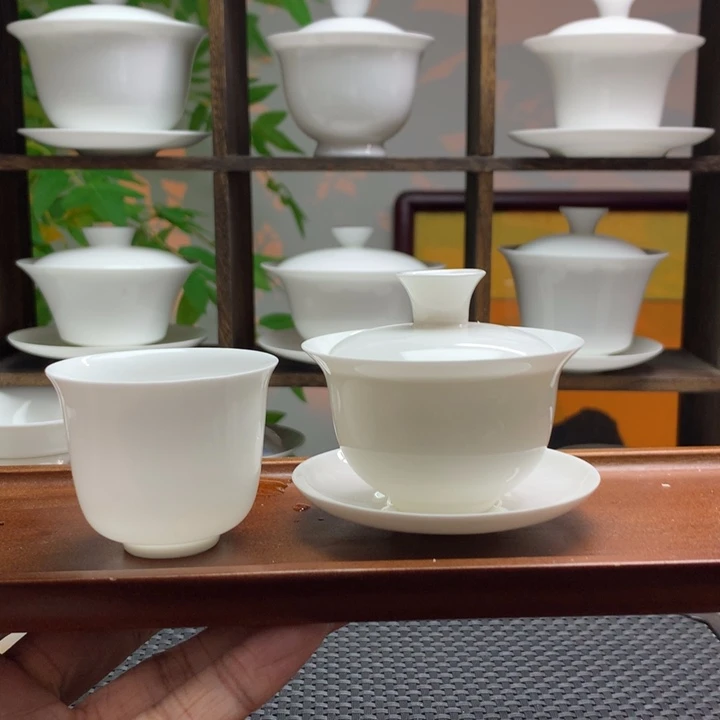 一人喝乌龙，迷你小盖碗盖下60cc+1只60cc铃铛杯