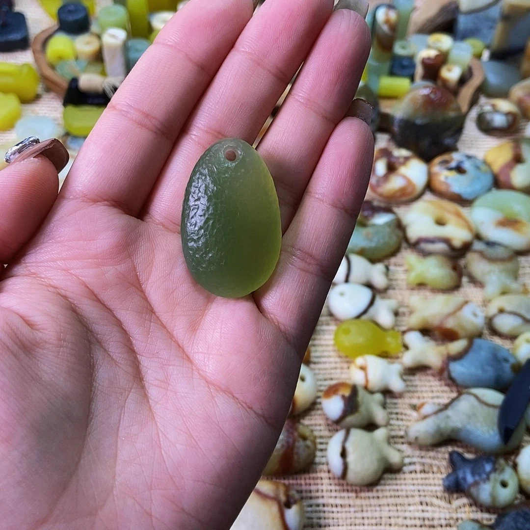 未镶嵌蛇纹石玉挂件S**n