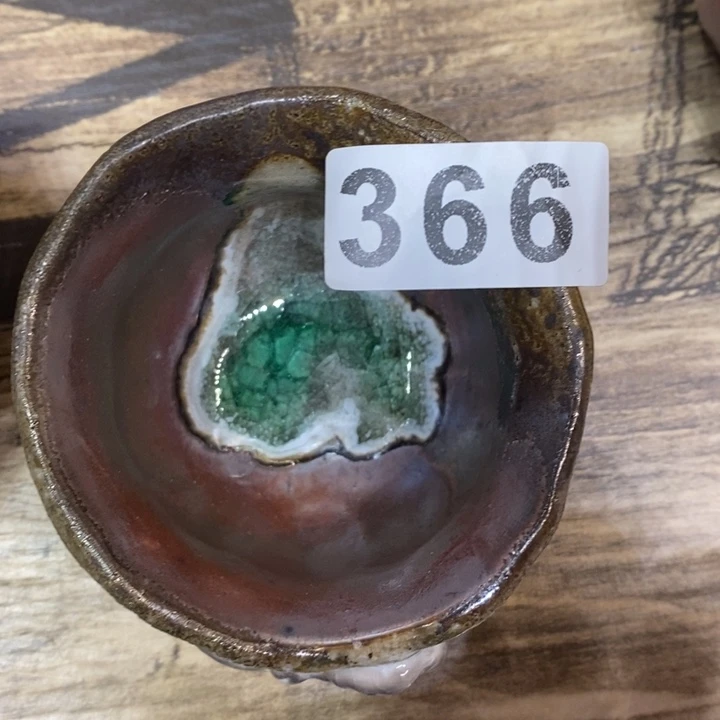 杯柴烧肉和烤串都