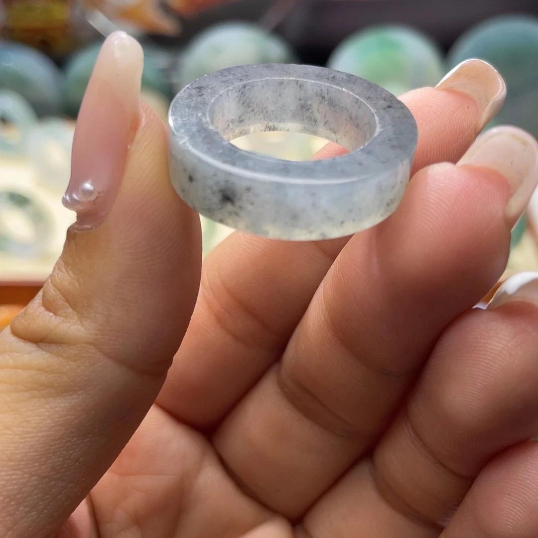 定制翡翠未镶嵌天然翡翠