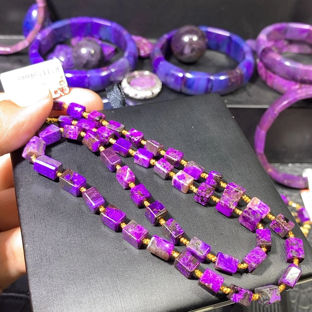 苏纪石（舒俱来）未镶嵌南非舒俱来桃红丝绒凝胶方糖项链