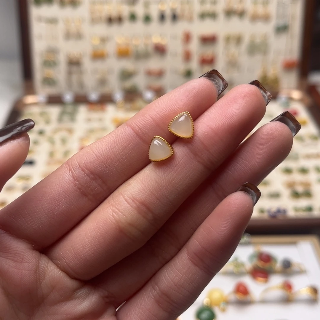 和田玉银S925镀金镶嵌耳坠