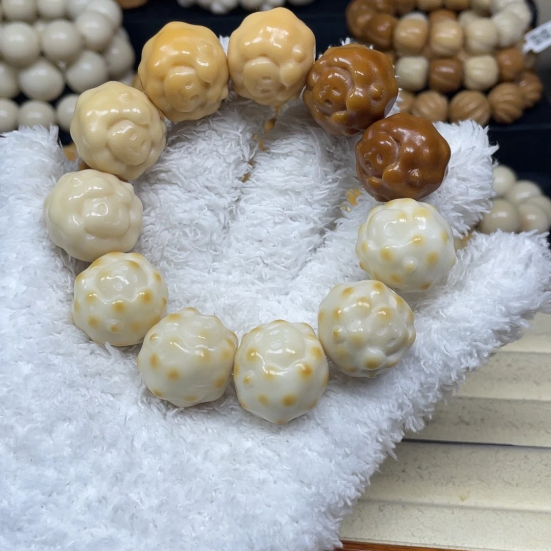 娜***姐菩提根/象牙果手串12.27.36羊
