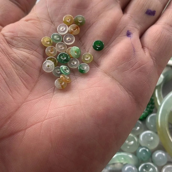 定制翡翠未镶嵌雨***翡翠