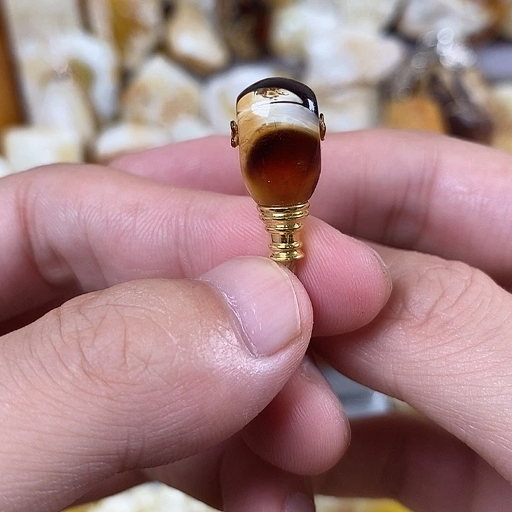 未镶嵌琥珀裸石紫**來我