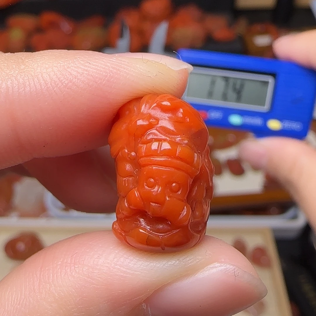 南红玛瑙未镶嵌颈饰