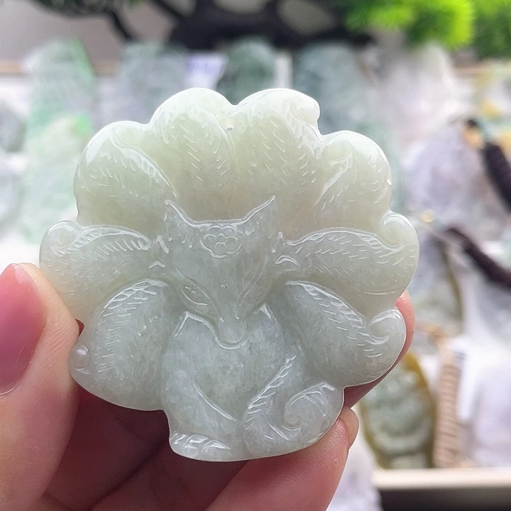 翡翠手镯未镶嵌天然翡翠