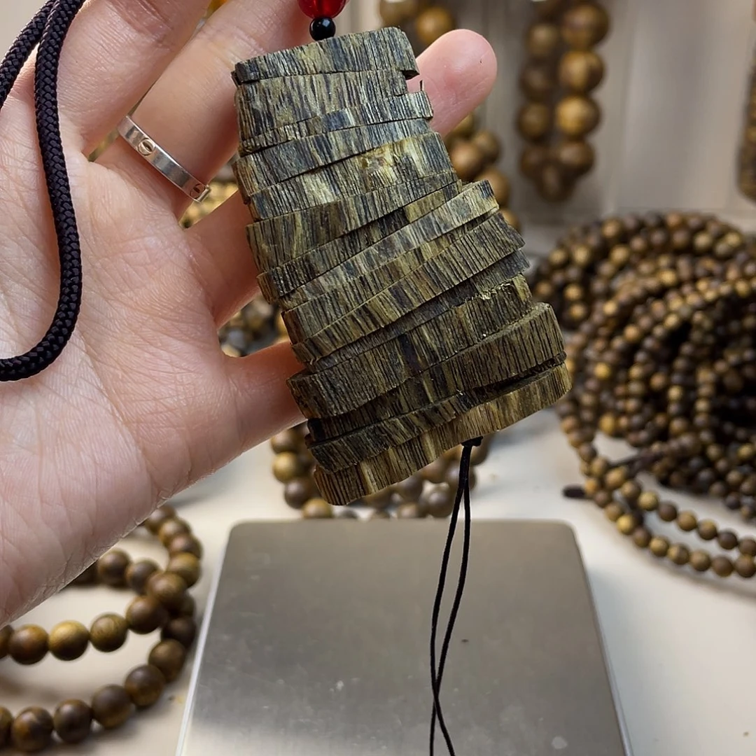 沉香沉香碎屑车挂