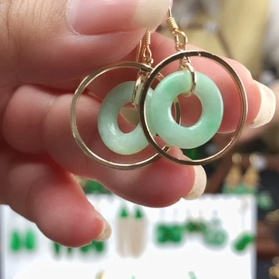 翡翠未镶嵌耳饰耳饰