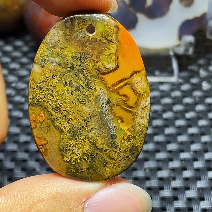 用***1玛瑙/玉髓未镶嵌颈饰