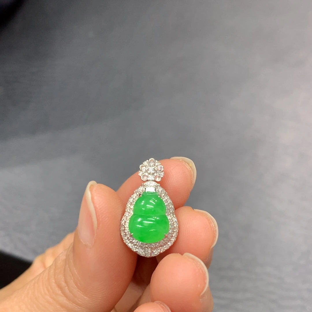 翡翠18K金镶嵌吊坠(不含链)