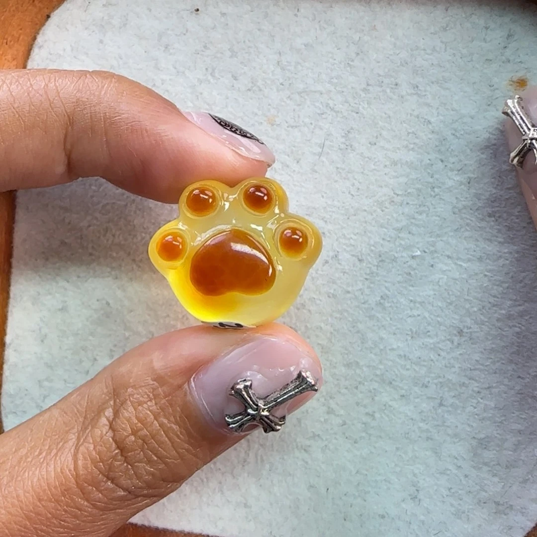 未镶嵌颈饰琥珀琥珀