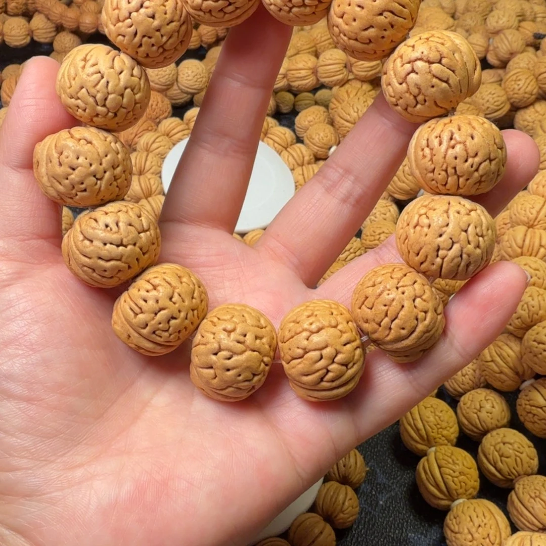 吊坠桃核国核滚象