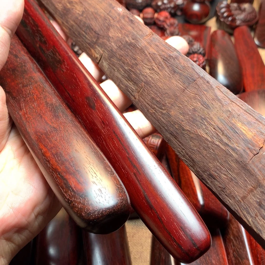 檀香紫檀（小叶紫檀）领**明