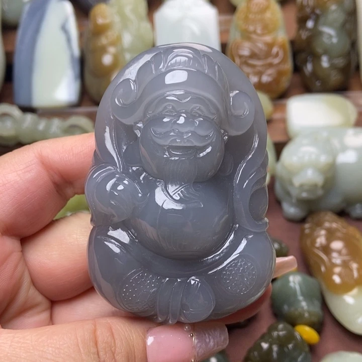 和田玉未镶嵌把件