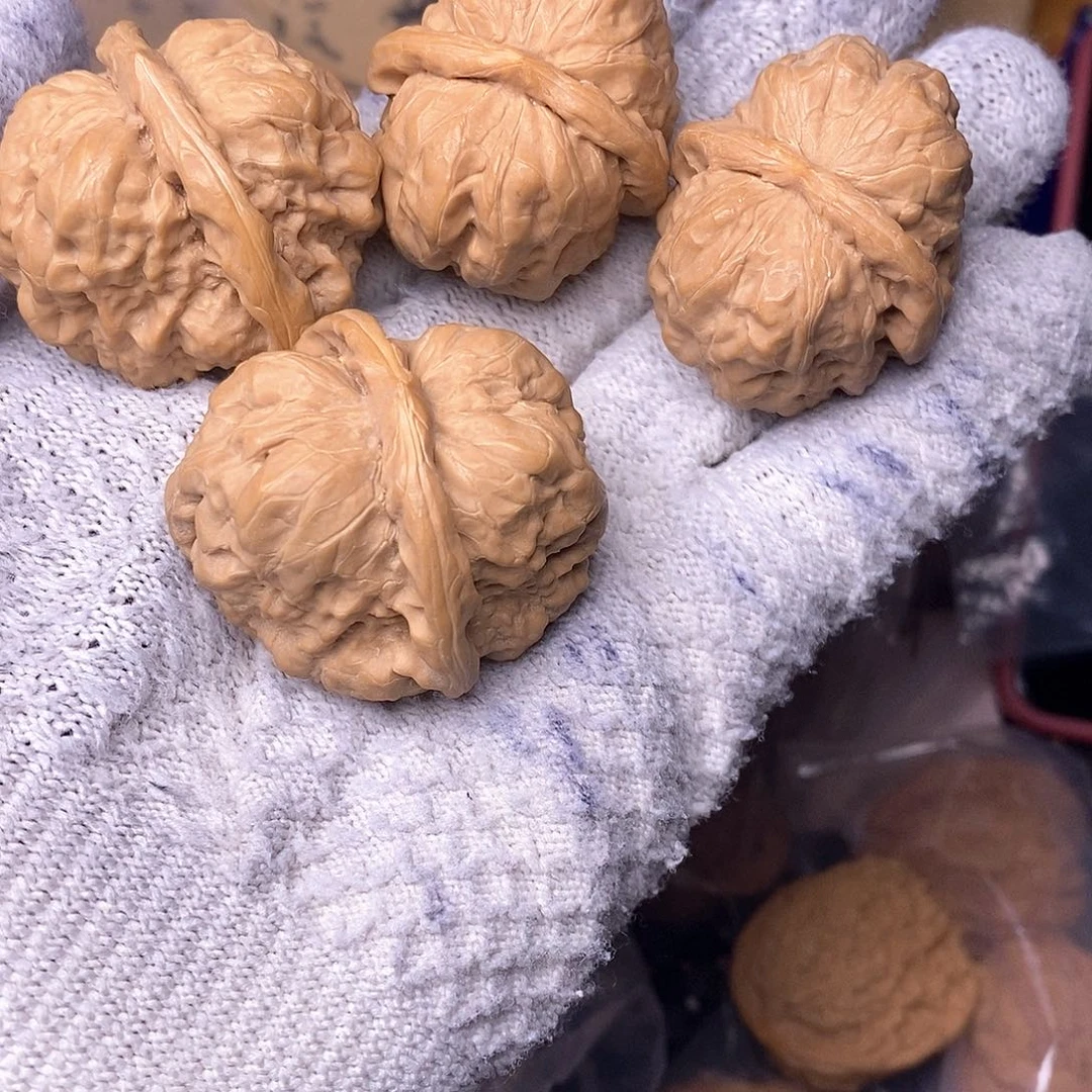 桃核把件s*j蛤蟆头核桃