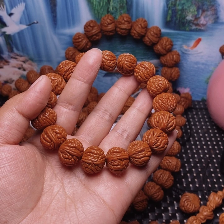 老***宫吊坠文玩核桃桃核手串