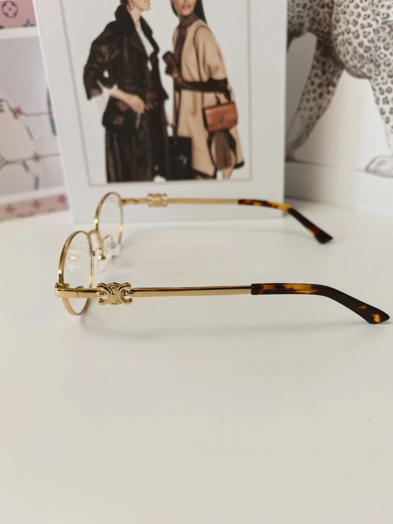 轻奢椭圆框眼镜素颜神器防蓝光可配近视眼镜框架