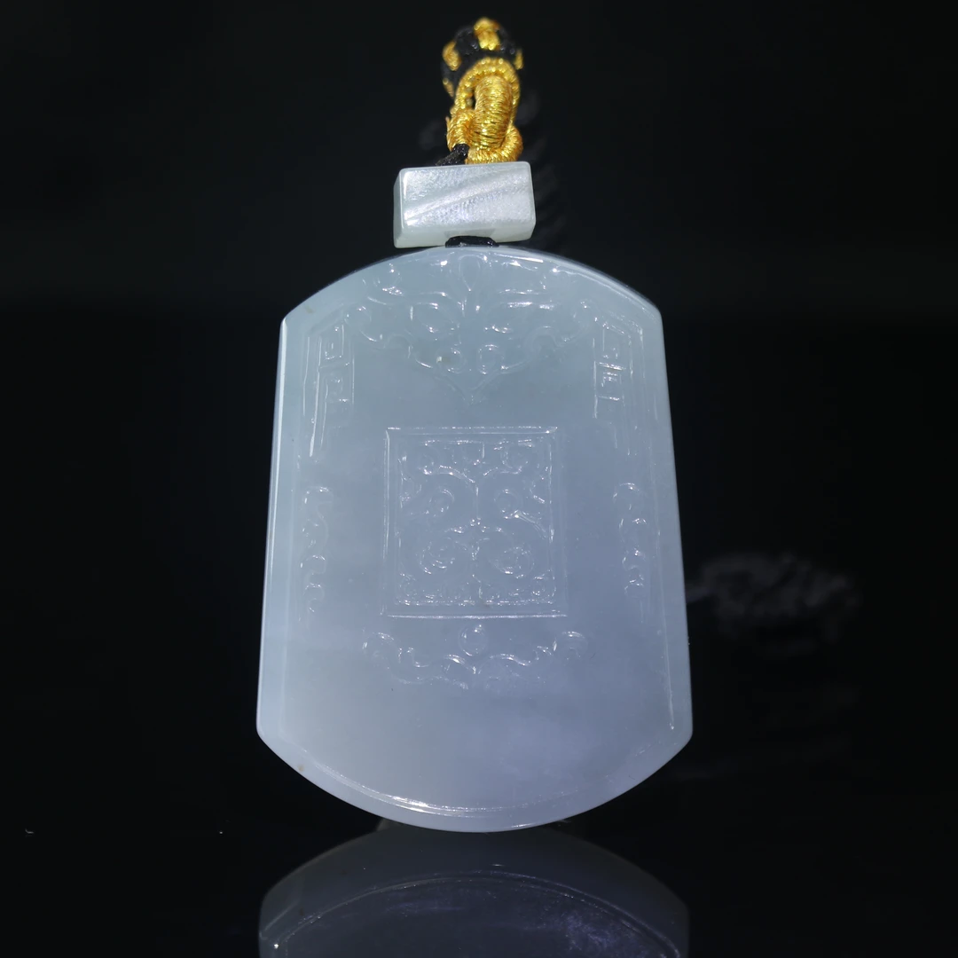 34天然缅甸翡翠A货冰仿古无事牌/300150/上海嘉禾拍卖