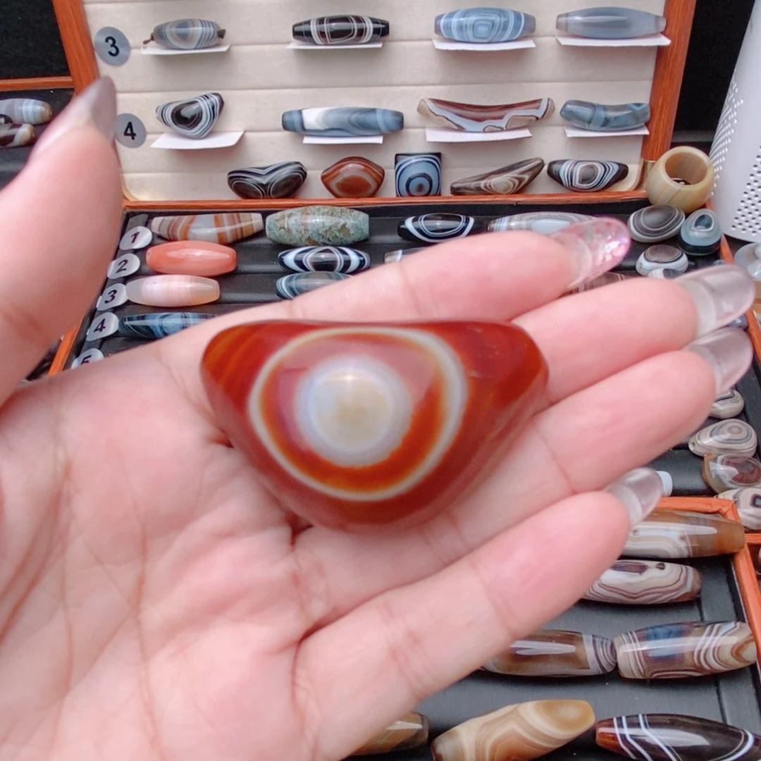 合金颈饰玛瑙/玉髓?****丶