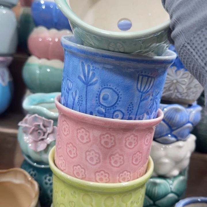 凑9块包邮，有孔，陶瓷花盆