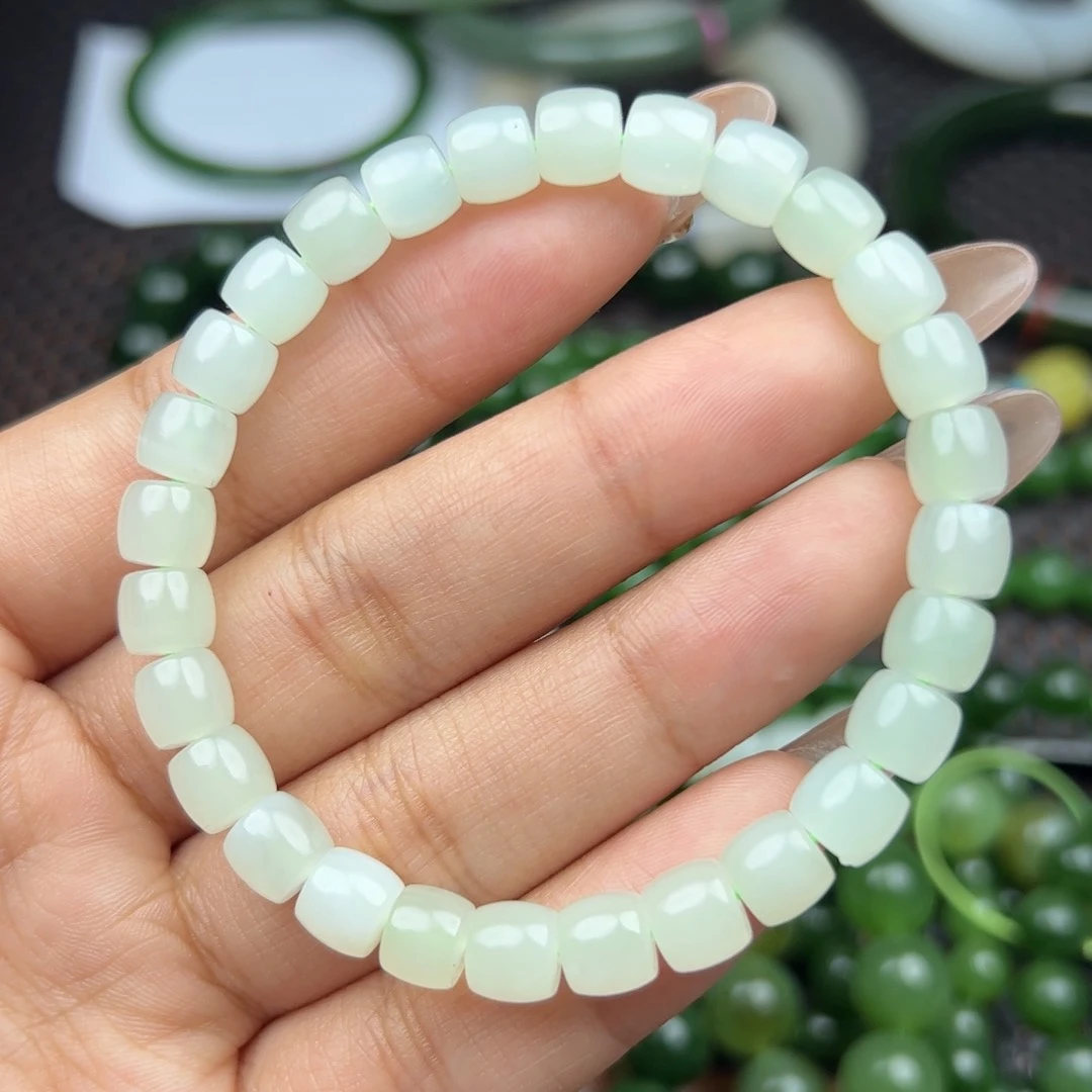 和田玉吊坠未镶嵌