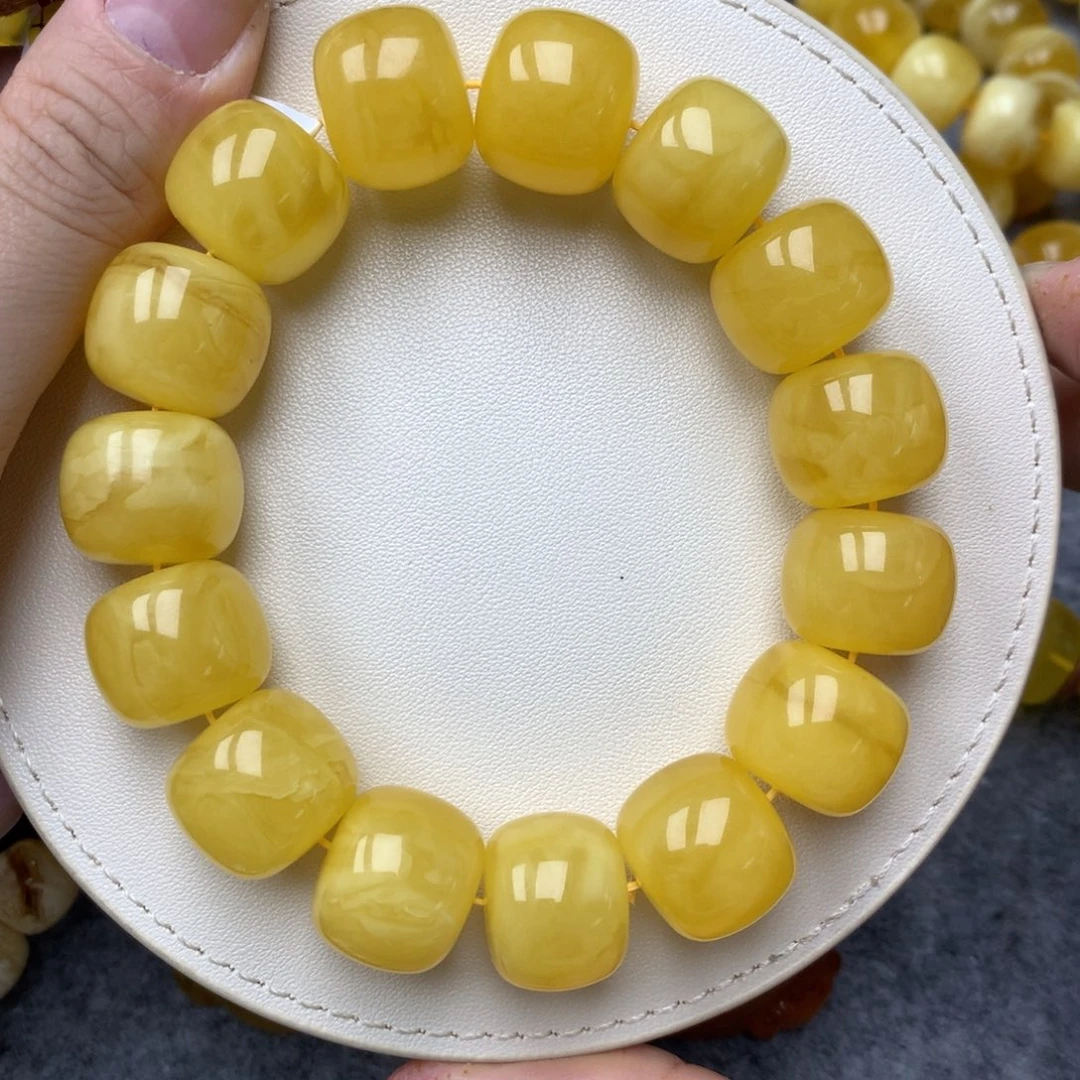 琥珀未镶嵌珠宝奇石17