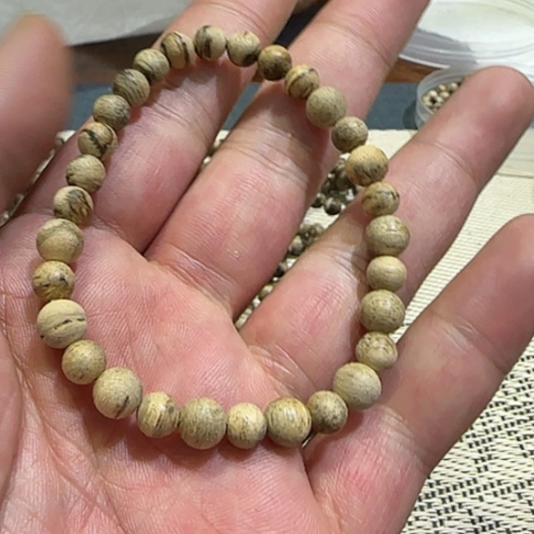 【闪购商品】手串沉香窝*多达拉干