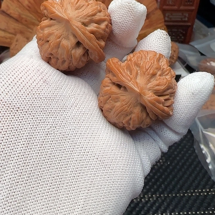 文玩核桃吊坠全品莲花38