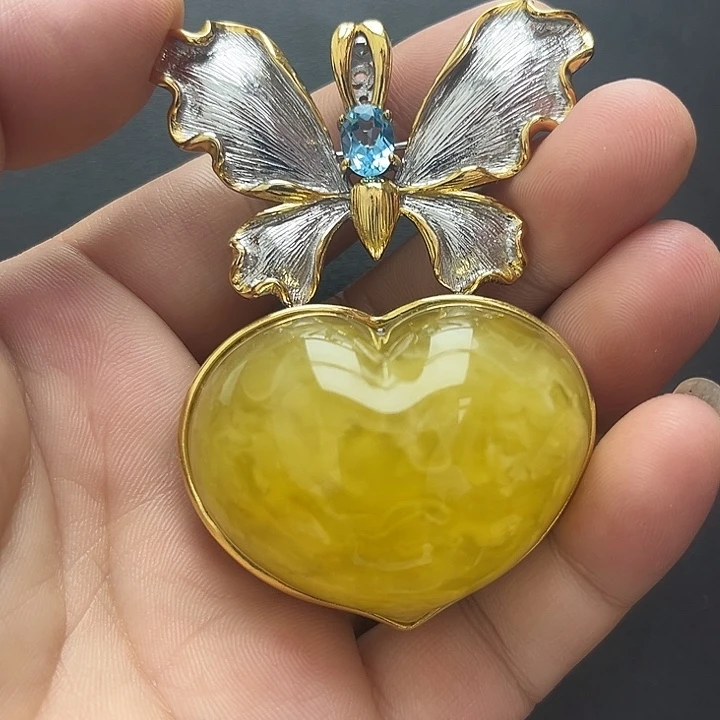 琥珀未镶嵌裸石吊坠