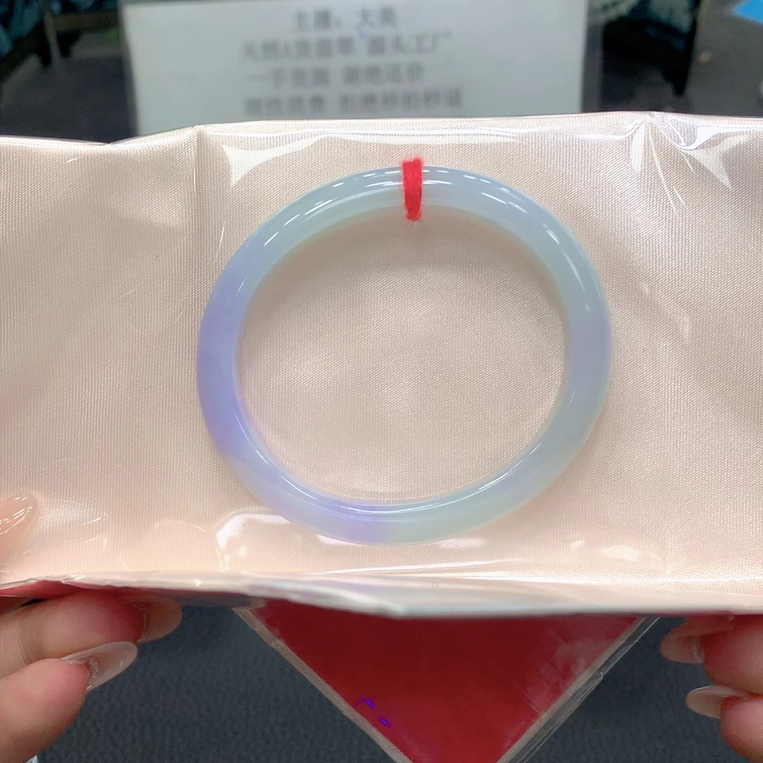 翡翠未镶嵌手镯53贵妃