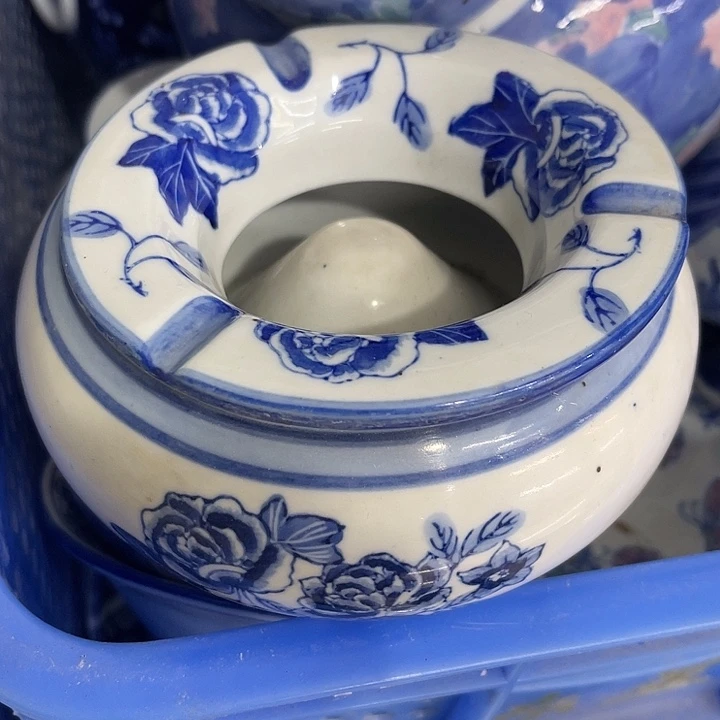 摆件青花手绘烟灰缸