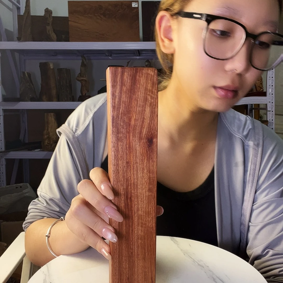 紫檀木类端景台铃*