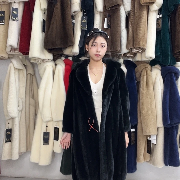 倾***福110大衣墨绿色高货