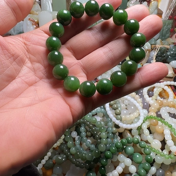 和田玉（碧玉）未镶嵌手链