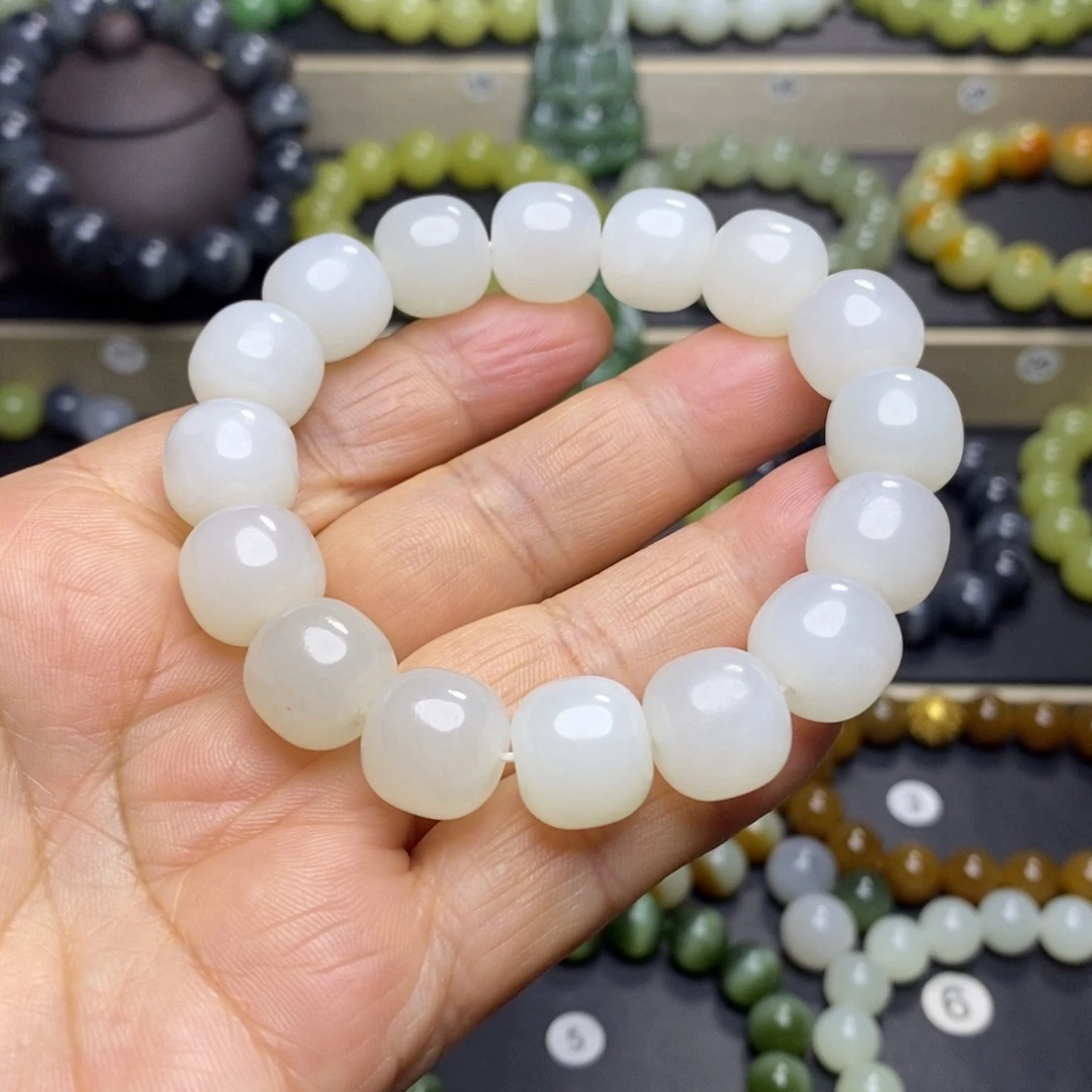 和田玉未镶嵌手串