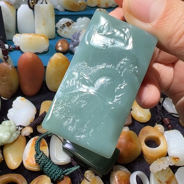 和田玉未镶嵌吊坠(不含链)