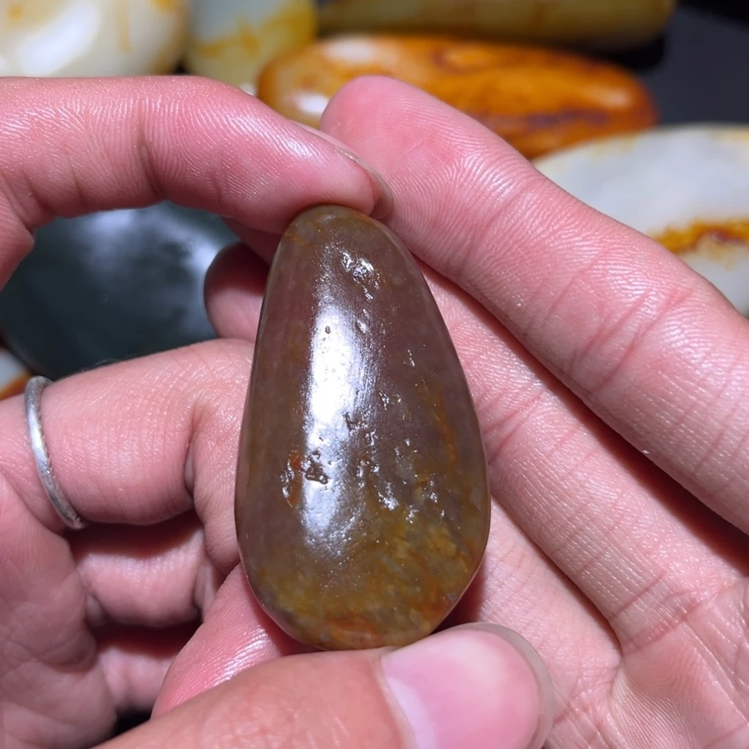 和田玉未镶嵌珠宝奇石