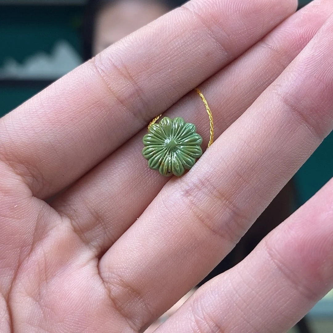 绿松石未镶嵌挂件