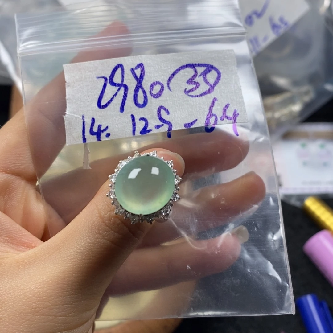 定制翡翠未镶嵌翡翠