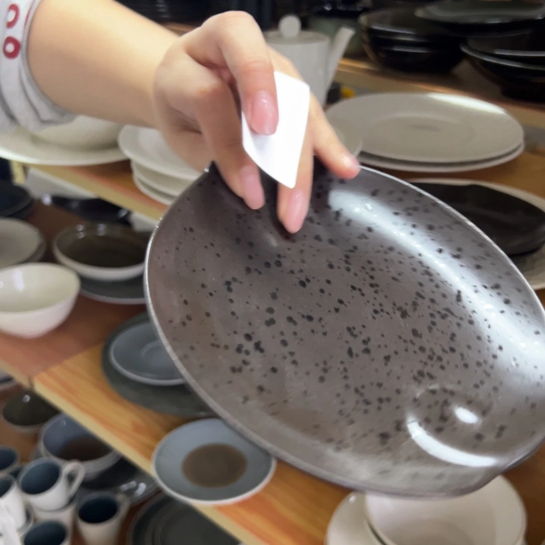 新骨瓷173瑕疵慎拍 冰点棕 寿桃形 6.5寸菜盘