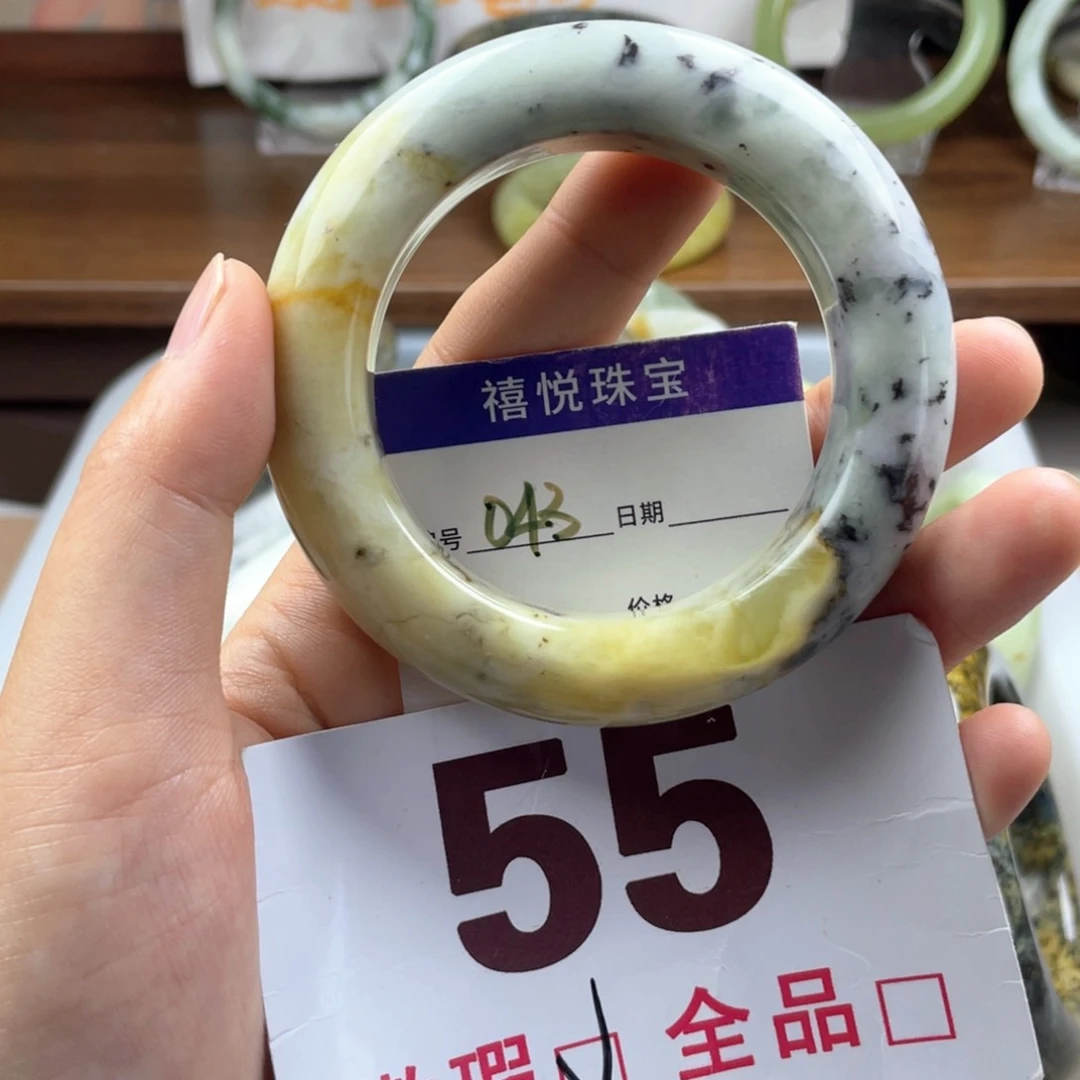 未镶嵌蛇纹石玉手镯