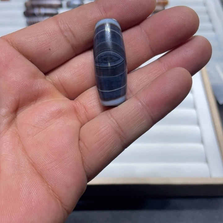 薪***成玛瑙/玉髓未镶嵌珠宝奇石