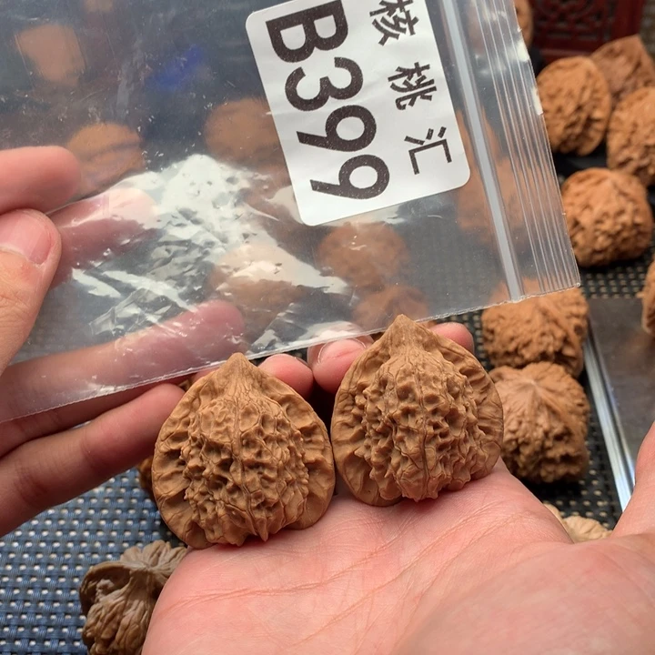 吊坠文玩核桃朱雀