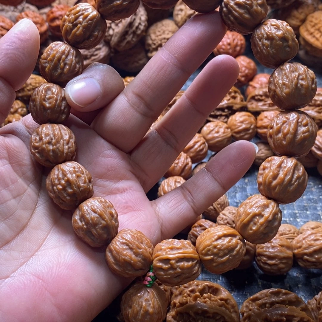 人***态吊坠文玩核桃树王