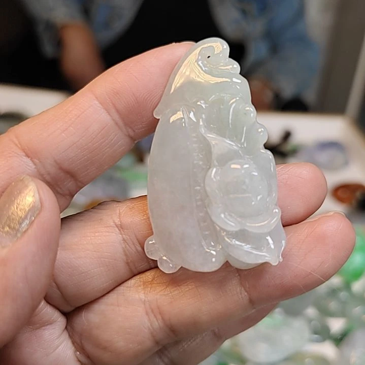 翡翠吊坠(不含链)未镶嵌二**人