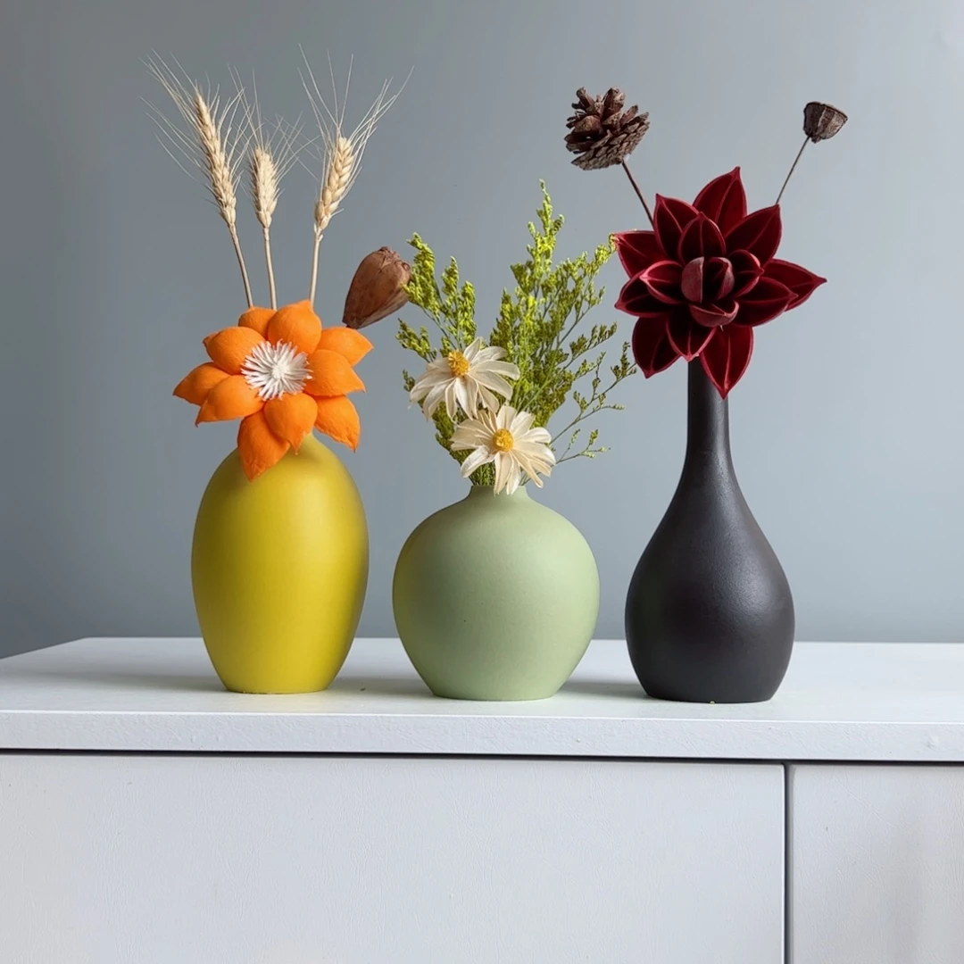 摆件陶瓷小花瓶摆件含花总高约20-30cm